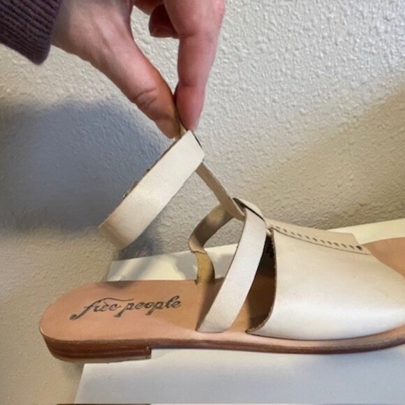 Free People Tan Leather Ankle Strap Sandals Sz 9 - Picture 2 of 3